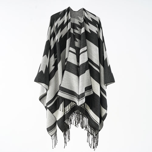 Damen Langer Reversfreier Webponcho im Umhangstil mit dezentem Zackenmuster und Fransensaum Shop Nory