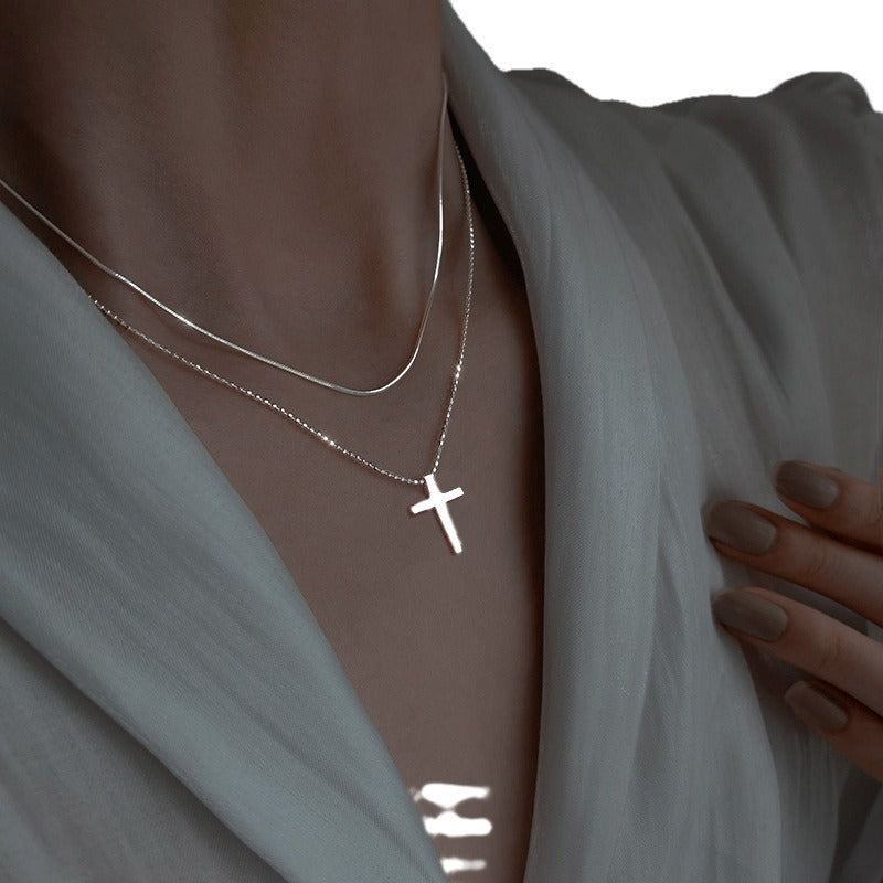 Damen Halskette mit elegantem Kreuzanhänger aus hochwertigem Edelstahl Shop Nory