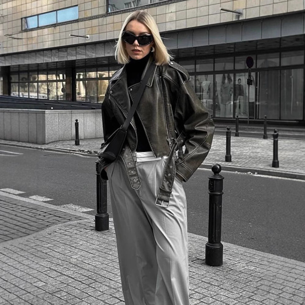 Damen Lederjacke mit Reißverschluss und GürtelDetails