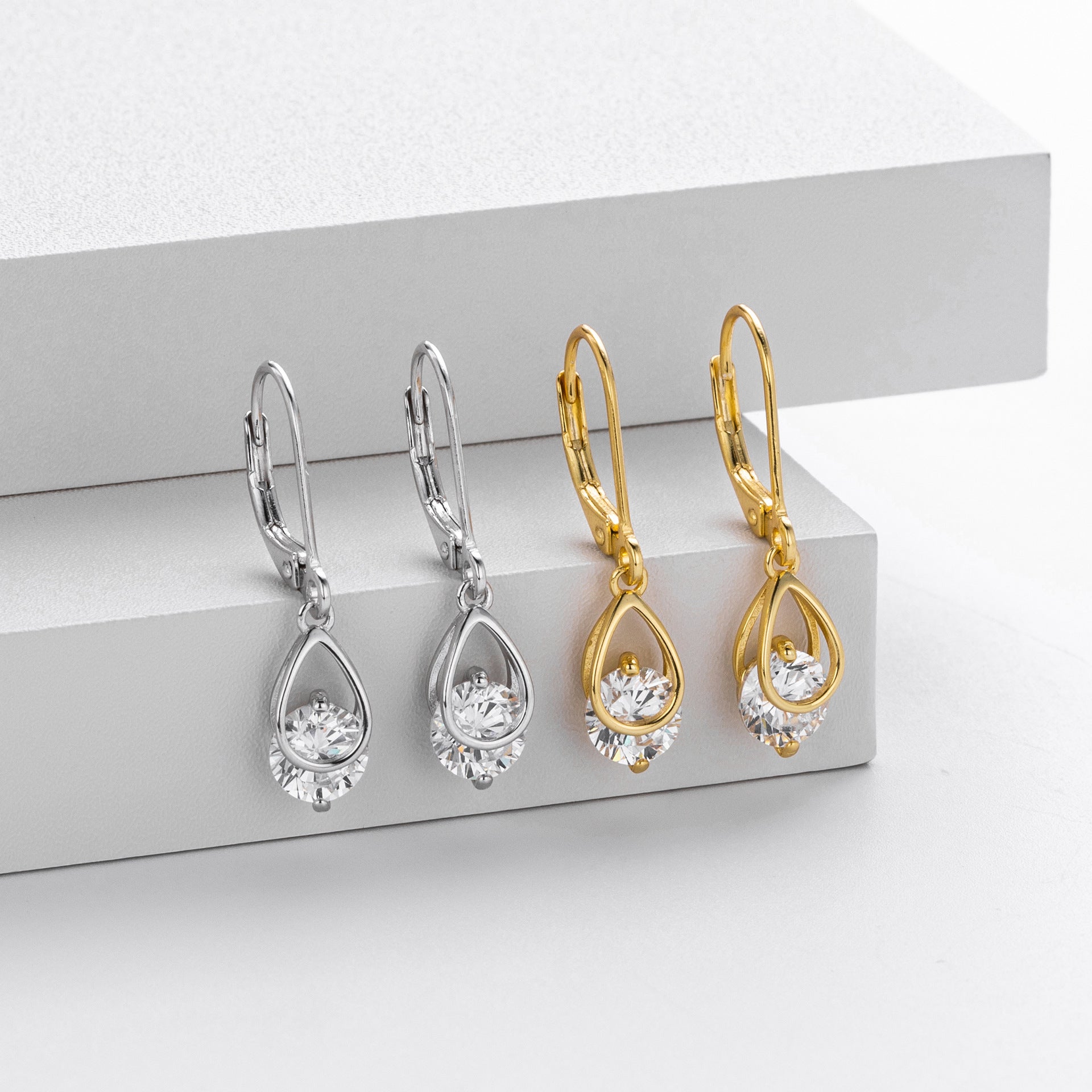 Damen Ohrhänger mit funkelnden Zirkonanhängern aus hochwertigem 925 Sterling Silber Shop Nory
