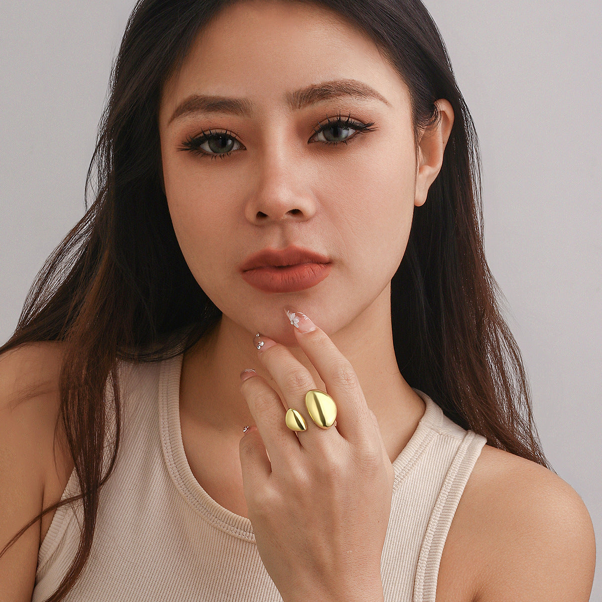 Damen Elegante und moderne Ring-Kollektion Shop Nory