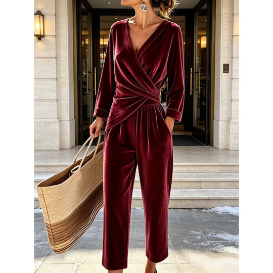 Damen Samt-Jumpsuit mit Wickeloberteil, taillierter Drapierung und weitem knöchellangem Bein Shop Nory