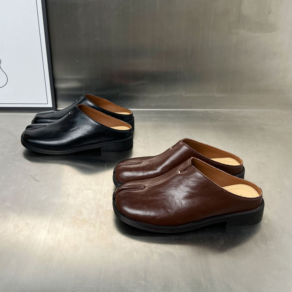 Damen modische Clogs mit einzigartigem Design und bequemer Schnallenverzierung