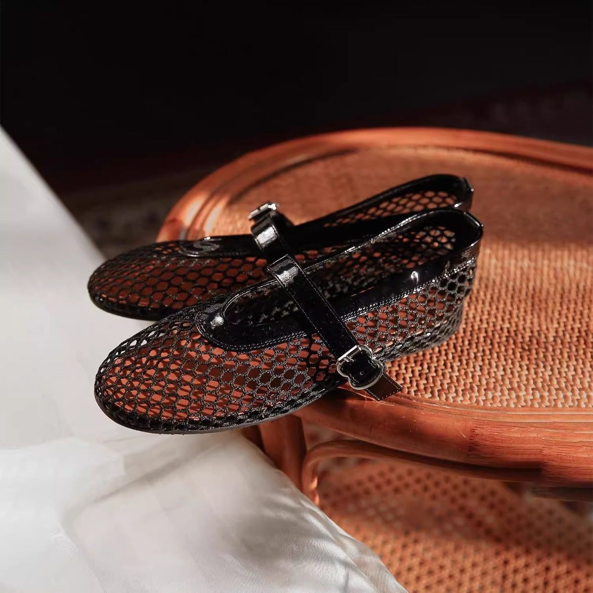 Damen Ballerinas mit elegantem Netzdesign und modischem Riemen