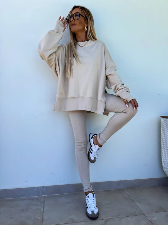 Damen komfortables Oversize-Lounge-Set mit langem Sweatshirt, gerippten High-Waist-Leggings und verlängerten Bündchen Shop Nory