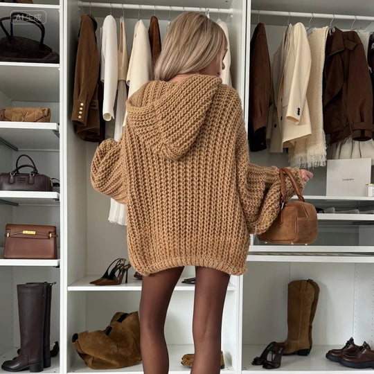 Damen Oversized Strickcardigan mit Kapuze, grob gestricktem Chunky-Garn und Knopfleiste Shop Nory