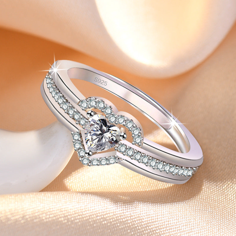 Damen Eleganter Ring mit funkelndem Herzdesign und Zirkonia Shop Nory
