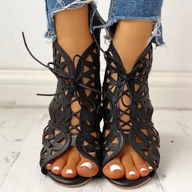 Damen Schnürsandalen mit luftiger Cut-Out-Optik und rutschfester Sohle