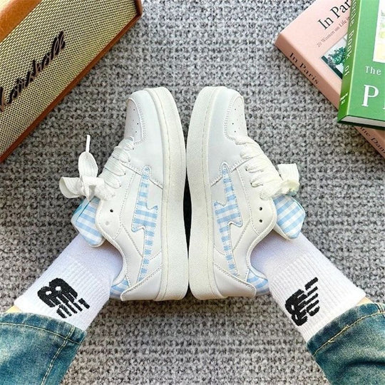 Damen Sneakers im modernen Karo-Design mit atmungsaktiven Materialien