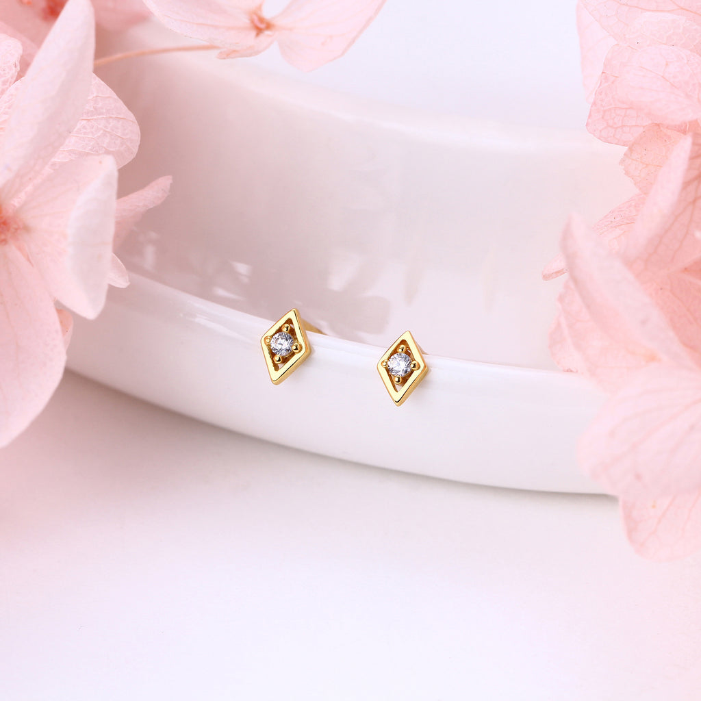 Damen Ohrstecker mit luxuriösem Zirkonakzent aus 925 Sterling Silber Shop Nory