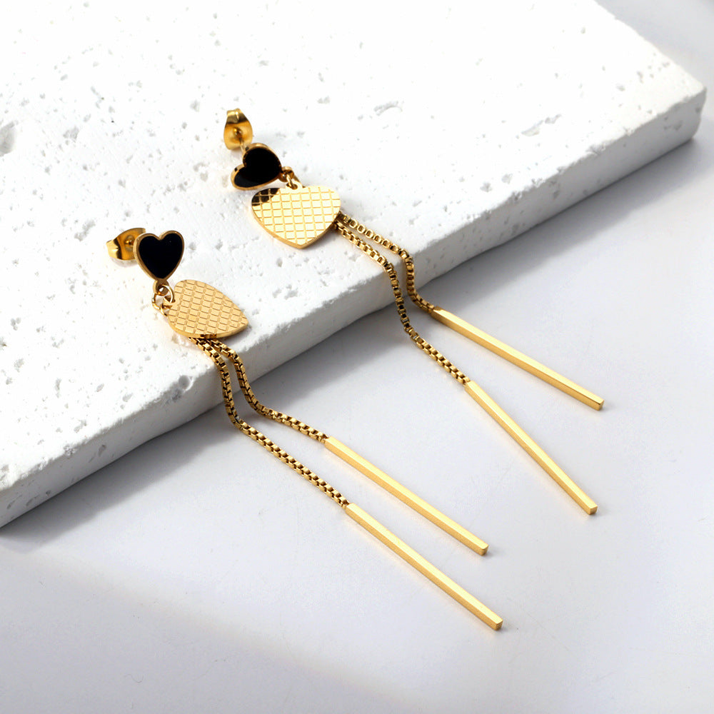 Damen Hängende Herz-Ohrstecker mit modischen Akzenten Shop Nory
