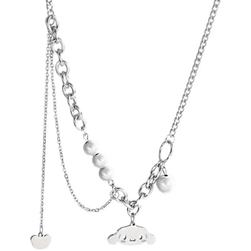 Damen Halskette mit filigranem Katzenanhänger und eleganten Perlendetails Shop Nory