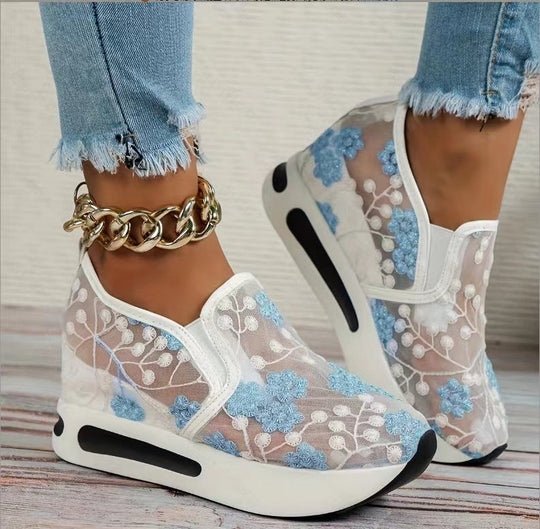 Damen Komfortable Sneaker mit floralem Stickmuster und rutschfester Sohle
