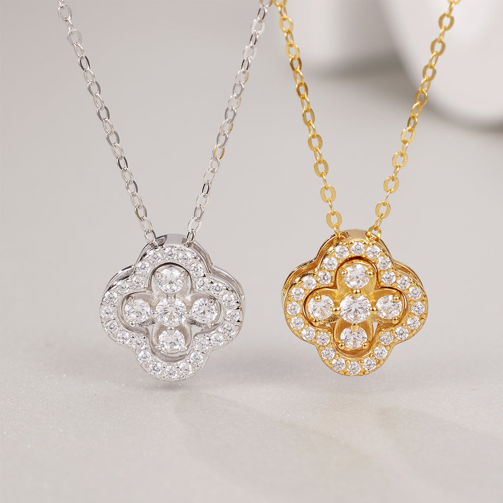 Damen Halskette mit floralem Anhänger und funkelnden Zirkonia Shop Nory
