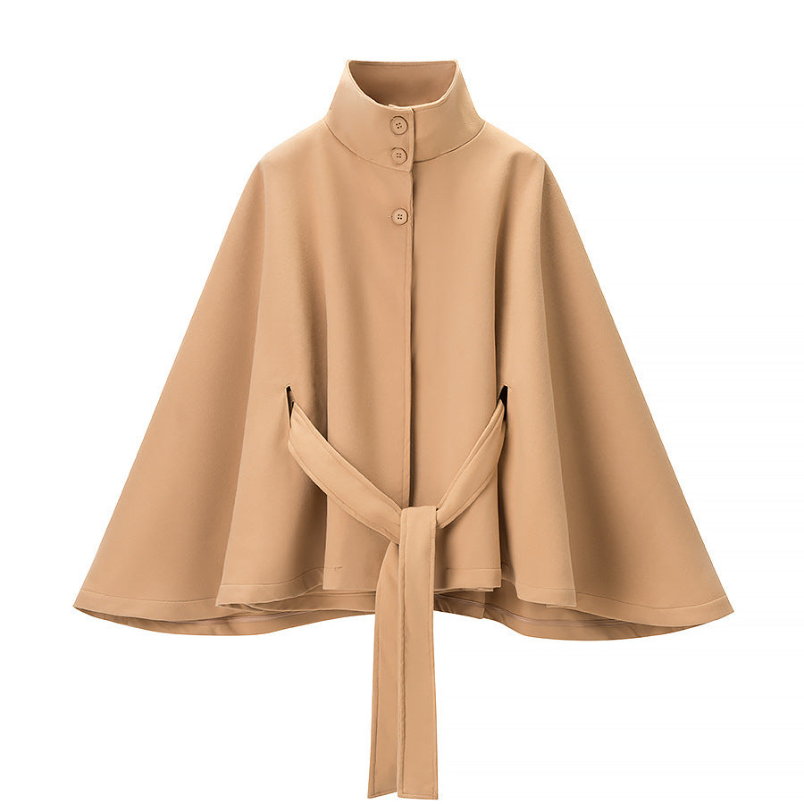 Damen Kurzcape mit Stehkragen, verdeckter Knopfleiste und Taillenbindegürtel Shop Nory