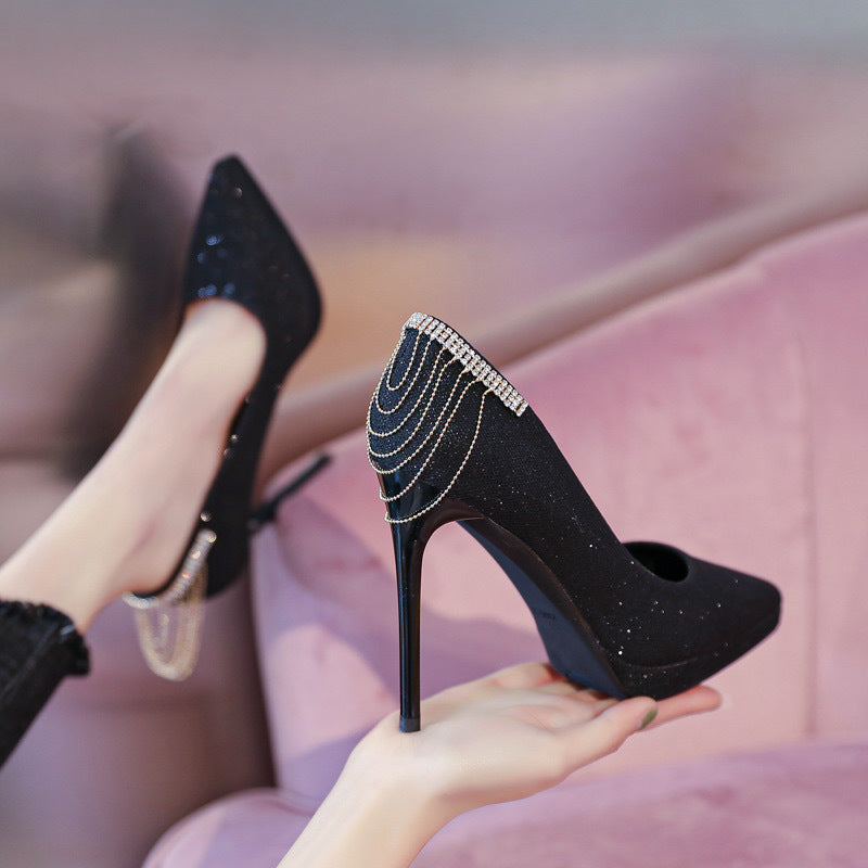 Damen nan elegante Abend-Pumps mit feinem Glitzermesh, spitzer Zehenpartie, filigranem Stilettoabsatz und dekorativer Fersenapplikation