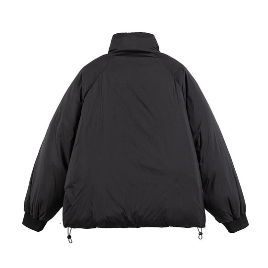 Unisex Boxy-wattierter Kurzblouson mit hohem Stehkragen, Raglanärmeln und Kordelzugsaum Shop Nory