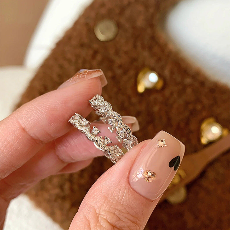 Damenring mit eleganter filigraner Zirkonia-Verzierung Shop Nory
