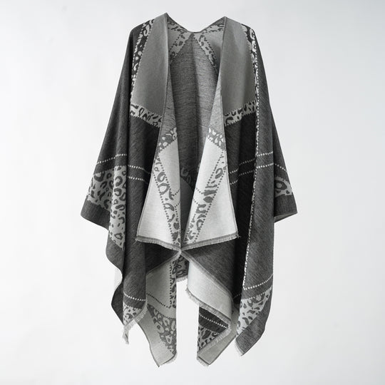 Damen Großer Double-Face Jacquard-Umhang mit Animal-Patch und feinem Fransensaum Shop Nory