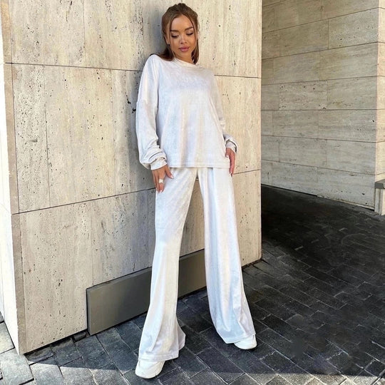 Damen luxuriöses Samt-Relax-Set mit Oversize-Crewneck und hochgeschnittener Gummibund-Jogger Shop Nory