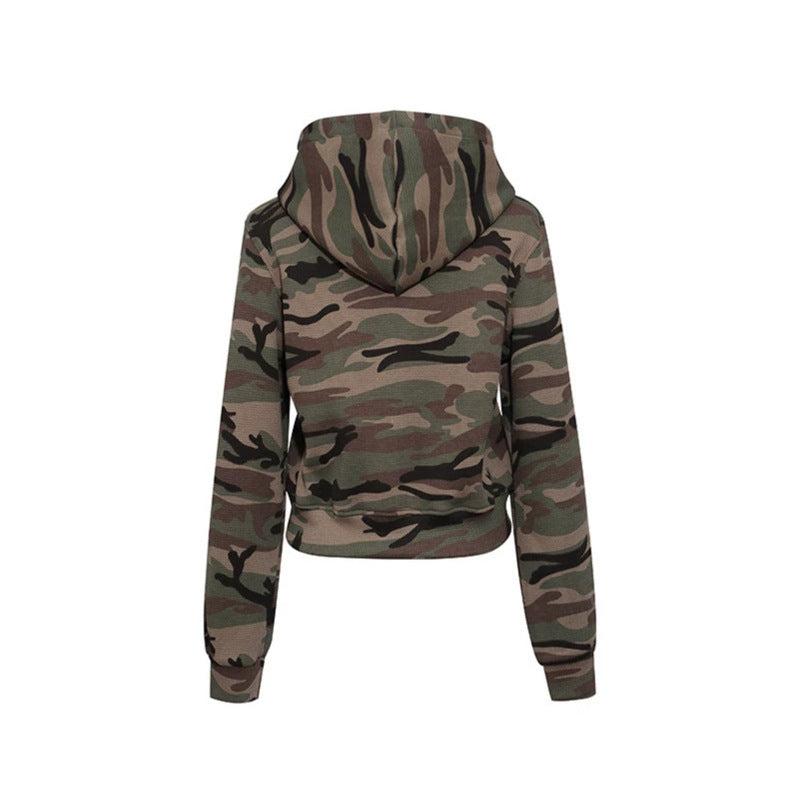 Damen Cropped Kapuzenjacke im Camouflage-Strukturstrick mit Perlen‑Schriftzug Shop Nory