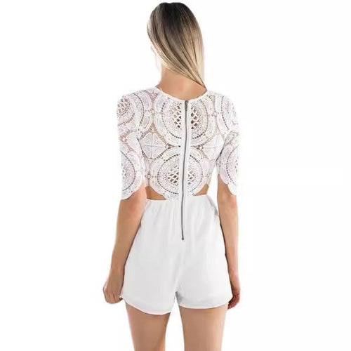 Damen Jumpsuit mit Cut-Outs und eleganten Spitzenärmel