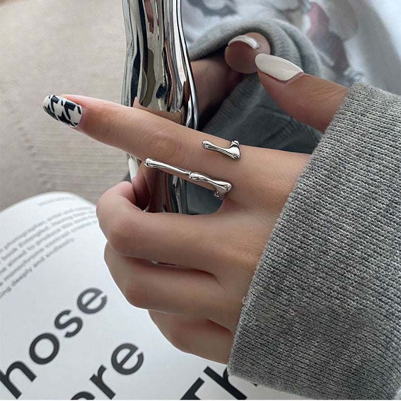 Damen Ring mit skulpturalem, fließendem Design Shop Nory