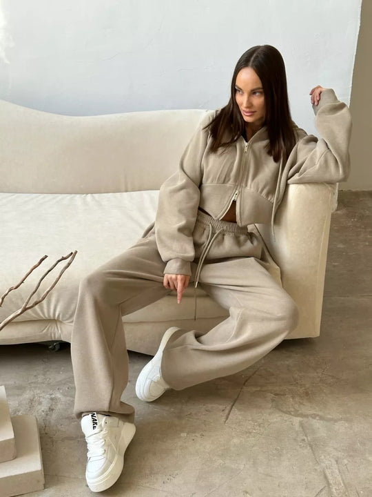 Damen Kurzgeschnittenes Zip-Hoodie mit Kordelzug‑Taille und weiter Palazzo‑Jogginghose Shop Nory