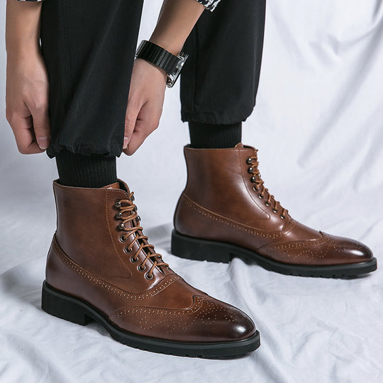Herren klassische Brogue-Schnürstiefelette mit perforiertem Wingtip und griffiger Gummisohle Shop Nory