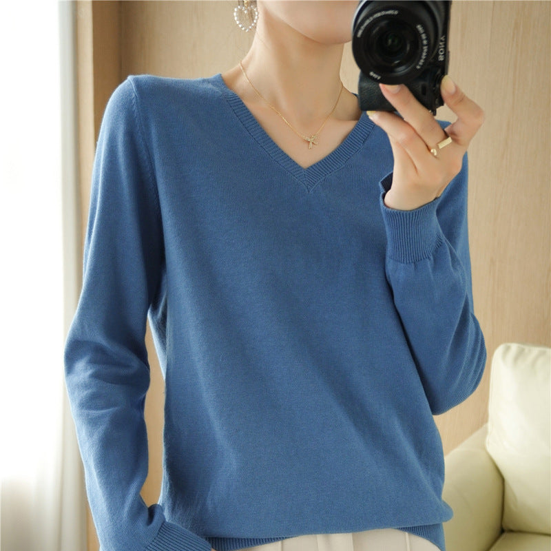 Damen Leichter V‑Ausschnitt Feinstrickpullover aus kaschmirweicher Baumwollmischung mit elastischen Rippbündchen Shop Nory