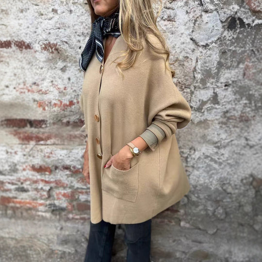 Damen Oversize Strickmantel-Cardigan mit aufgesetzten Taschen und Zierknöpfen Shop Nory