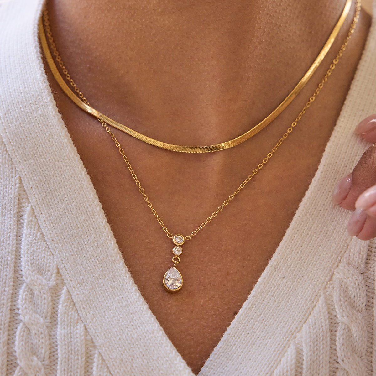 Damen Halskette mit zarten Wasserfall-Anhängern und verlängerbarer Edelstahlkette Shop Nory