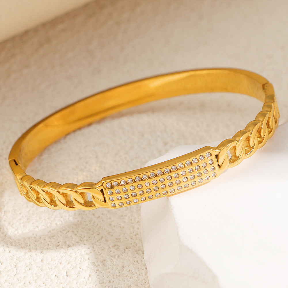 Damen Armreif mit funkelnden Zirkonia und strukturiertem Design Shop Nory