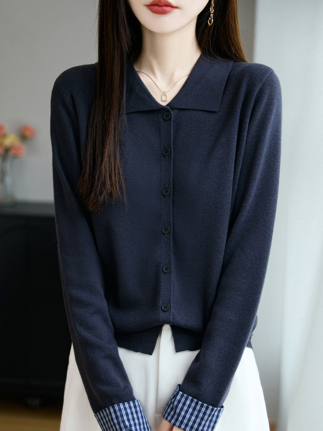 Damen Leichter Feinstrick-Cardigan mit breitem Hemdkragen und Frontknopfleiste Shop Nory