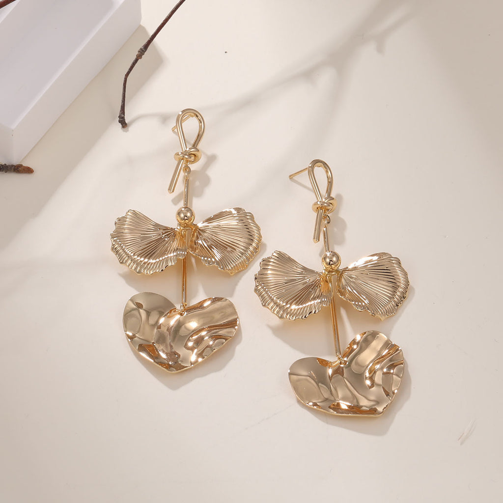 Damen Ohrringe im eleganten Blumen-Design Shop Nory