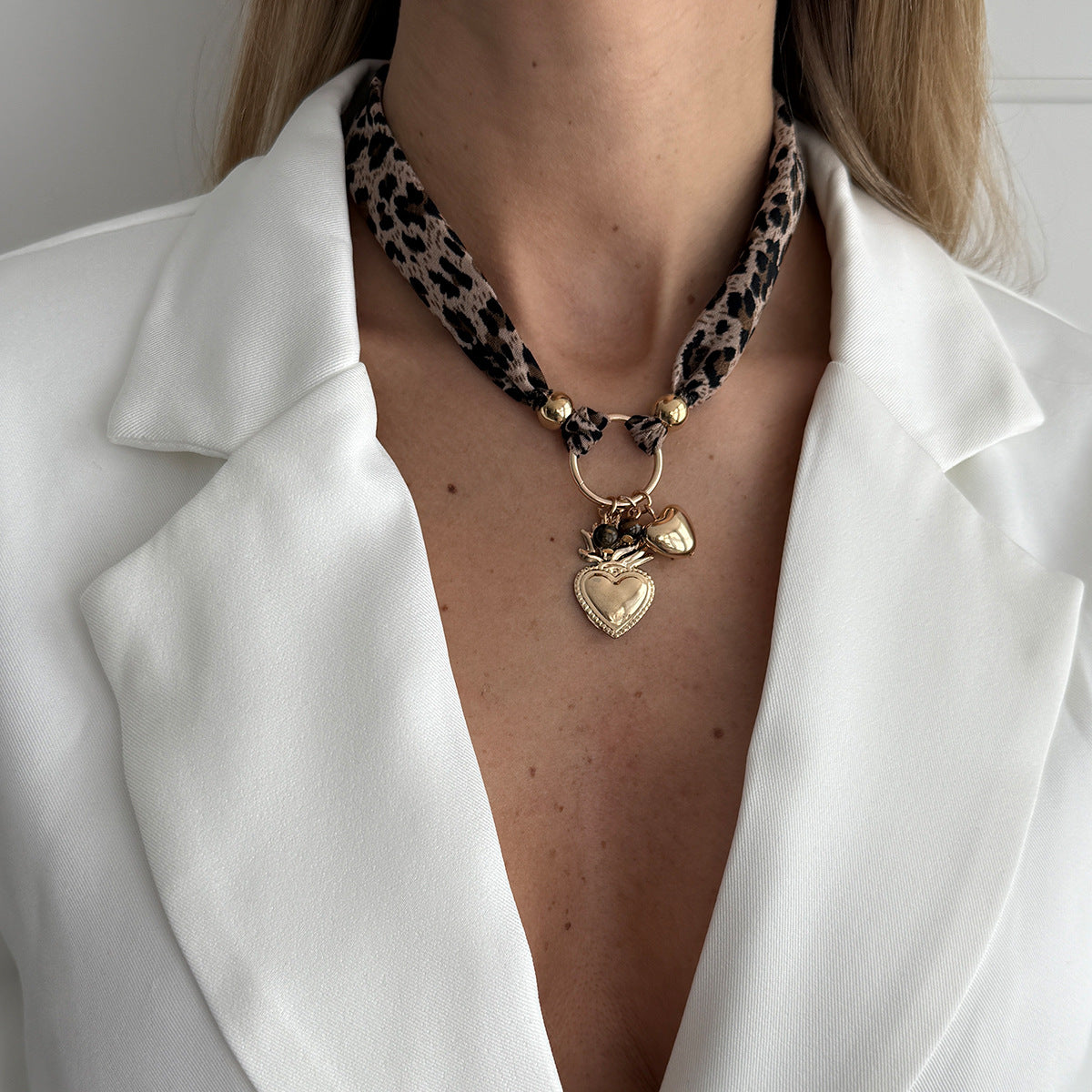 Damen Halskette mit herzförmigem Anhänger Shop Nory