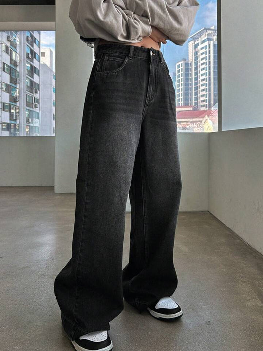 Damen Weite Jeanshose im modernem Schnitt mit elegantem Design