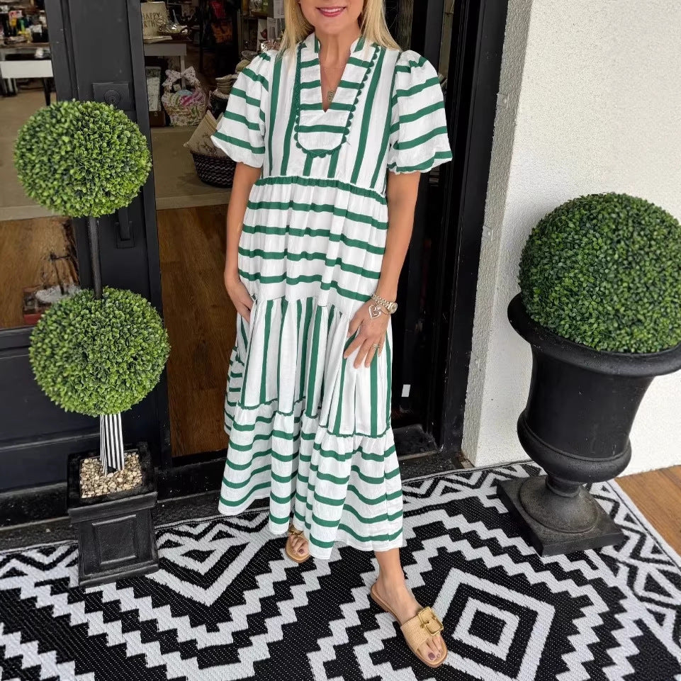 Damen Gestreiftes Maxi-Kleid mit Stufenrock, Rüschenblende und Puffärmeln Shop Nory