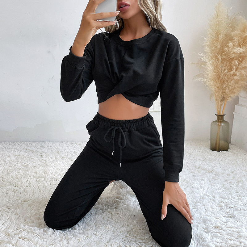 Damen Zweiteiliges Lounge-Set mit gedrehtem kurz geschnittenem Sweatshirt und hochtaillierter Jogginghose Shop Nory