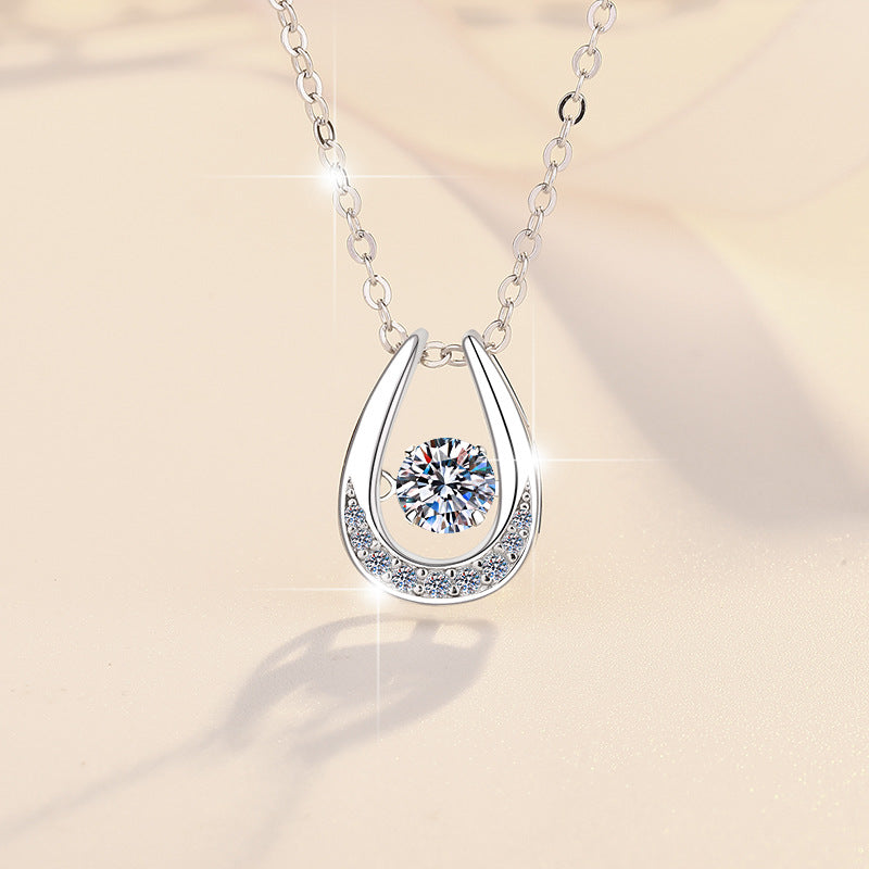 Damen Halskette mit funkelndem Kristall-Anhänger und eleganter Detailgestaltung Shop Nory