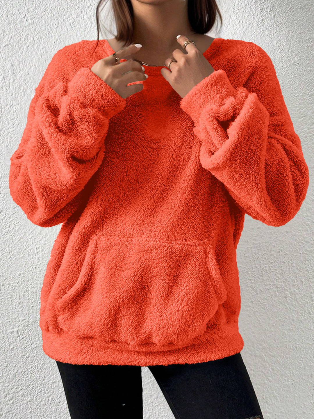 Damen Kuscheliger Teddy-Fleece-Pullover mit Kängurutasche Shop Nory