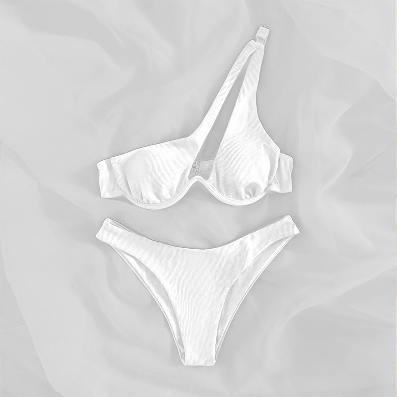 Damen Triangel-Bikini mit asymmetrischem Schnitt und gepolstertem Oberteil