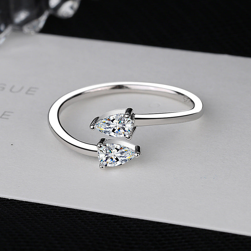 Damen Ring mit zweifachem tropfenförmigen Edelsteinglanz Shop Nory