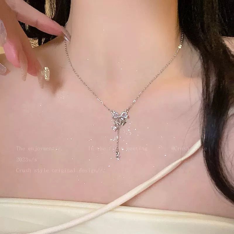 Damen Halskette mit luxuriösen Tropfenanhängern und funkelnden Zirkonia Shop Nory