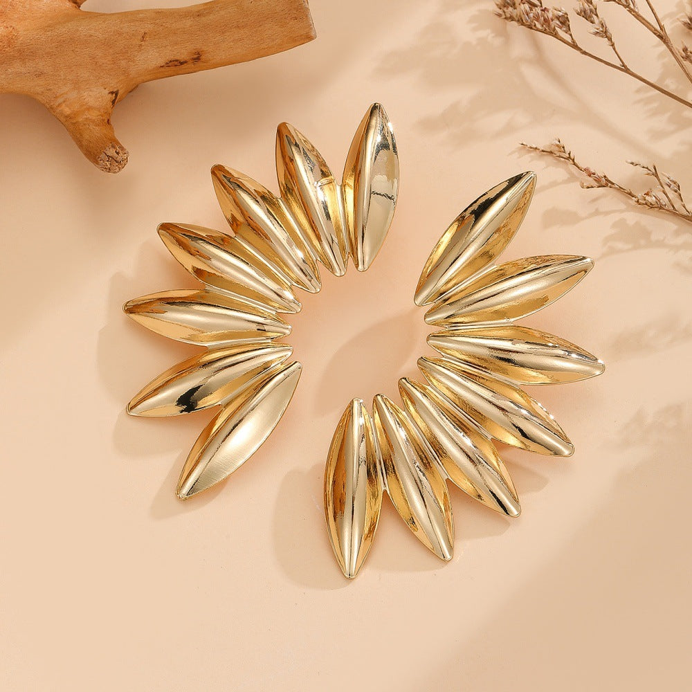 Damen Haarschmuck mit elegantem, glänzendem Blütenmotiv Shop Nory