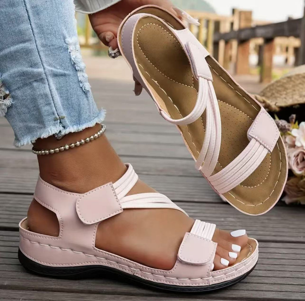 Damen Komfortable Sandalen mit verstellbaren Riemen und ergonomischem Fußbett