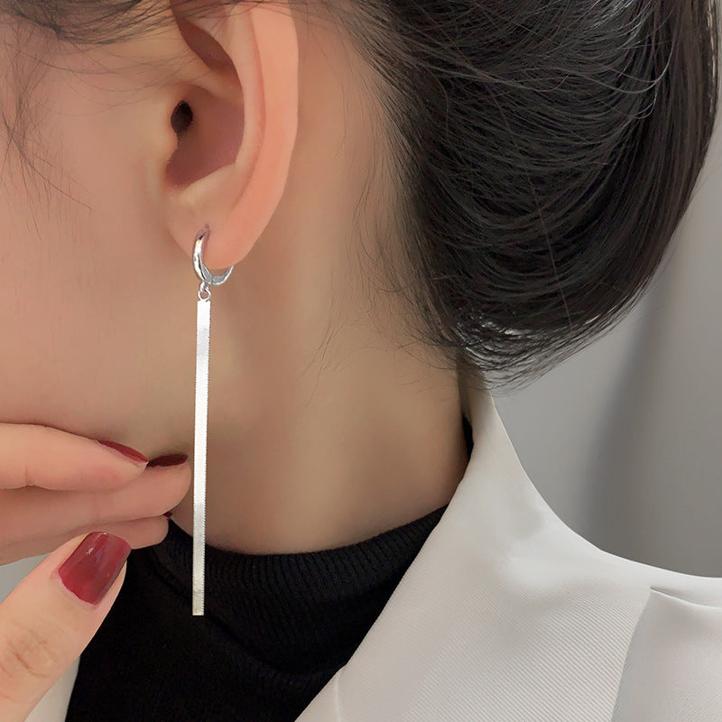 Damen Ohrhänger mit geschwungenem Design aus hochwertigem Edelstahl Shop Nory
