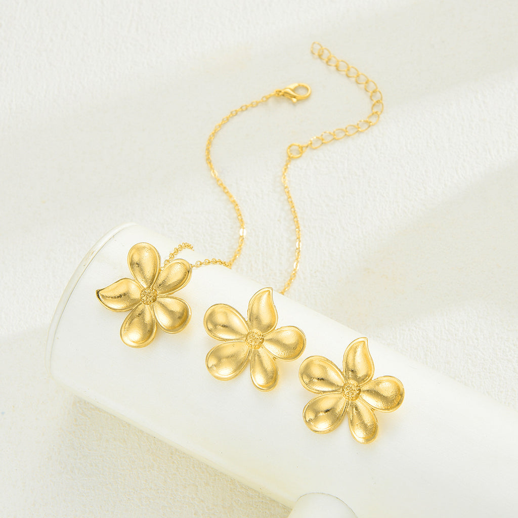 Damen Schmuckset mit floralem Anhänger und funkelnden Akzenten Shop Nory
