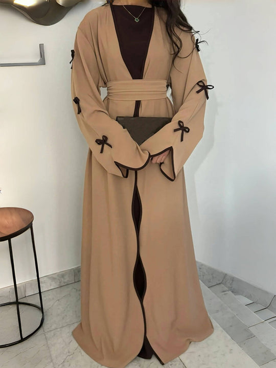 Damen nan elegante Abaya-Kaftan mit weitem Trompetenärmel, kontrastierender Passe und Wickelgürtel Shop Nory