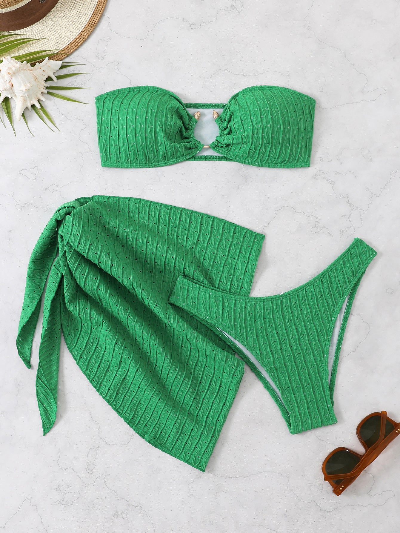 Damen Bandeau-Bikini-Set mit raffiniertem Wickelrock und stilvollen Details